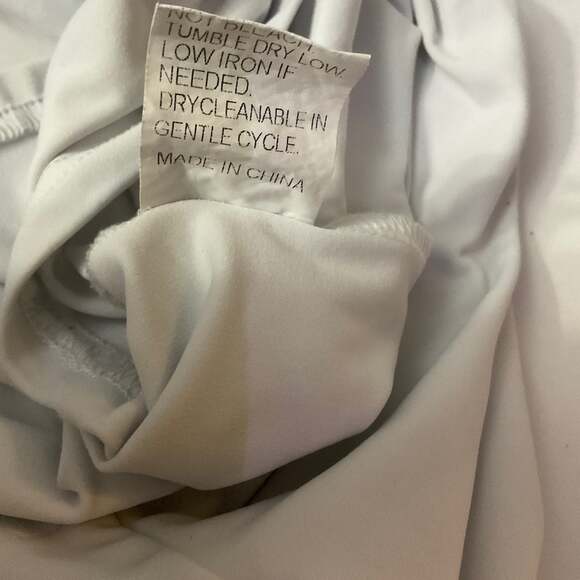 SHEIN Cropped Workout Tank Top Cutout Back S Acttivewear Athleisure Casual - Picture 9 of 9